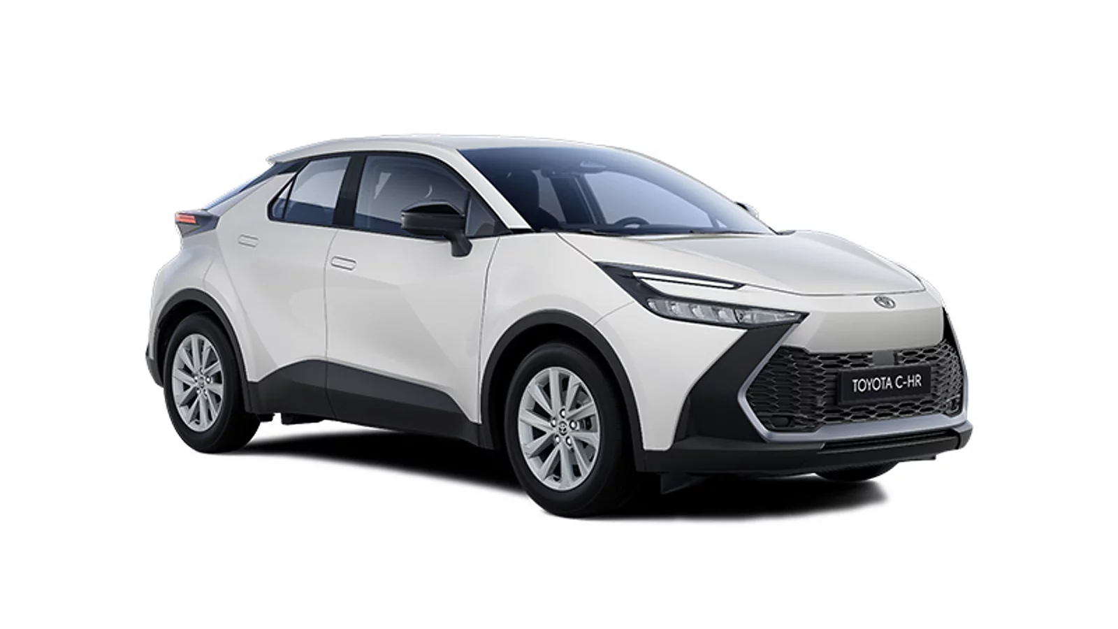 Ein weißer Toyota C-HR Flow Hybrid in diagonaler Frontansicht vor einem weißen Hintergrund