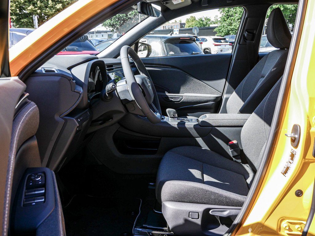 Fahrzeugansicht LEXUS LBX Base Komfort Pak. - Bild 3