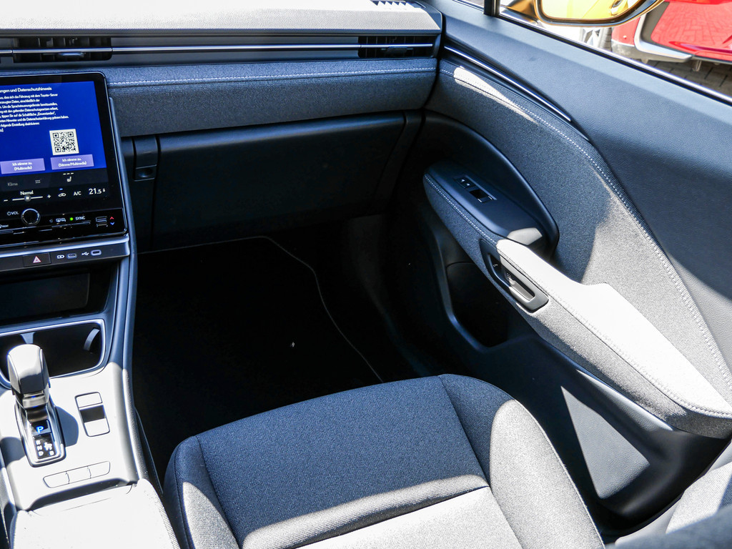 Fahrzeugansicht LEXUS LBX Base Komfort Pak. - Bild 8