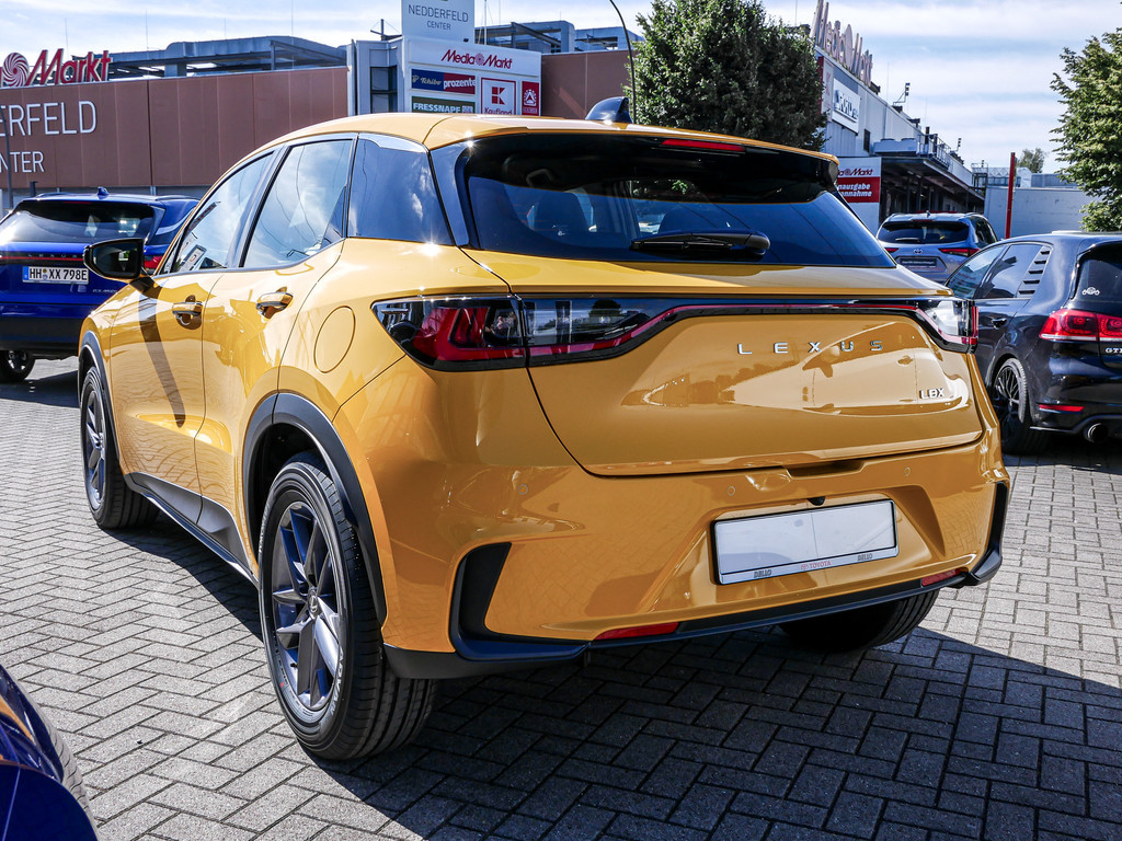 Fahrzeugansicht LEXUS LBX Base Komfort Pak. - Bild 36