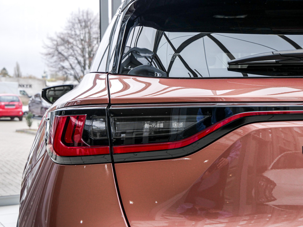 Fahrzeugansicht LEXUS LBX Cool - Bild 3