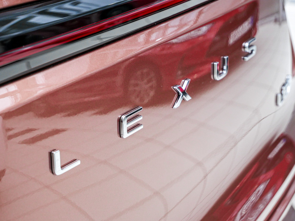 Fahrzeugansicht LEXUS LBX Cool - Bild 4