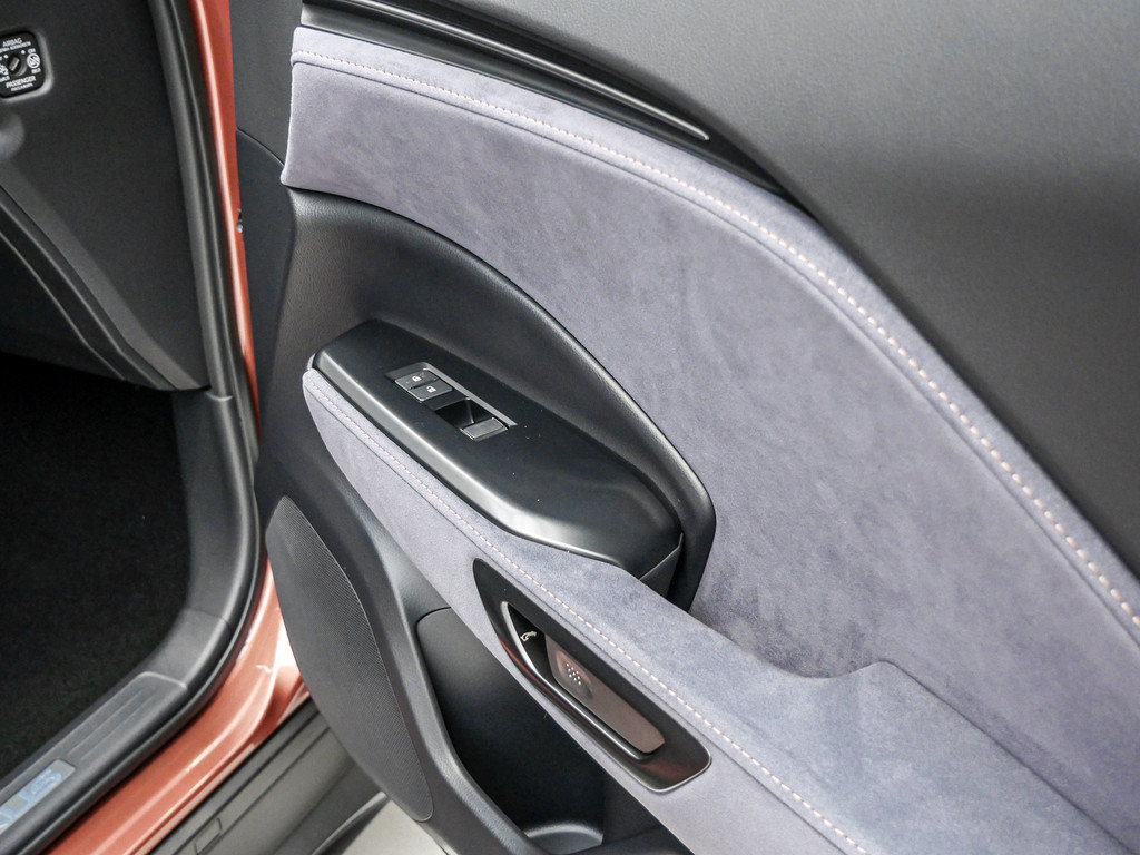 Fahrzeugansicht LEXUS LBX Cool - Bild 7