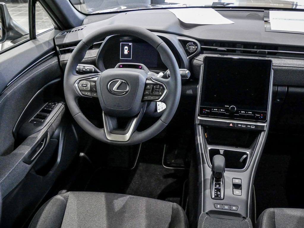 Fahrzeugansicht LEXUS LBX Base FWD - Bild 4