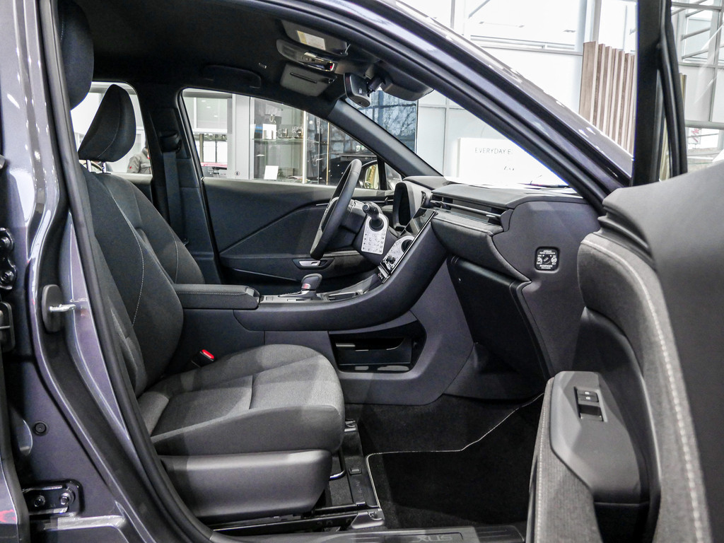 Fahrzeugansicht LEXUS LBX Base FWD - Bild 35