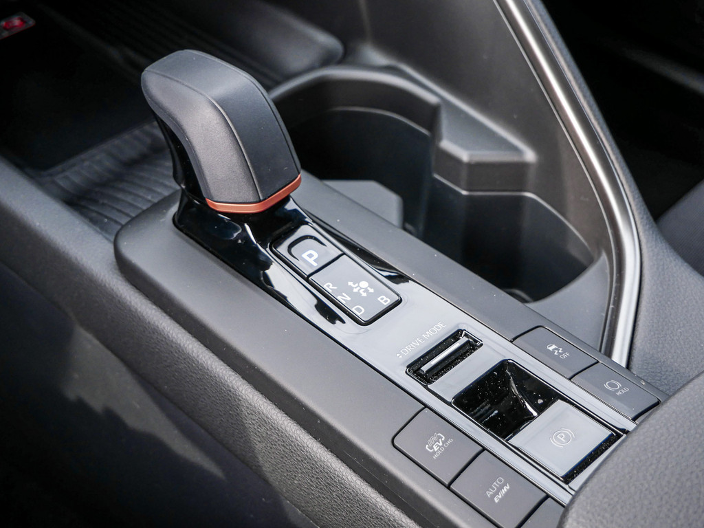 Fahrzeugansicht TOYOTA C-HR 2.0 Plug-In Hybrid Teamplayer - Bild 21