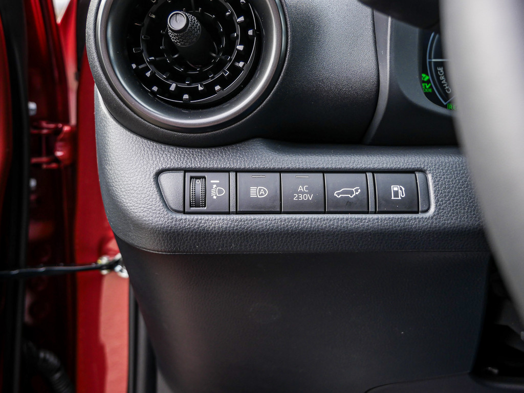 Fahrzeugansicht TOYOTA C-HR 2.0 Plug-In Hybrid Teamplayer - Bild 32