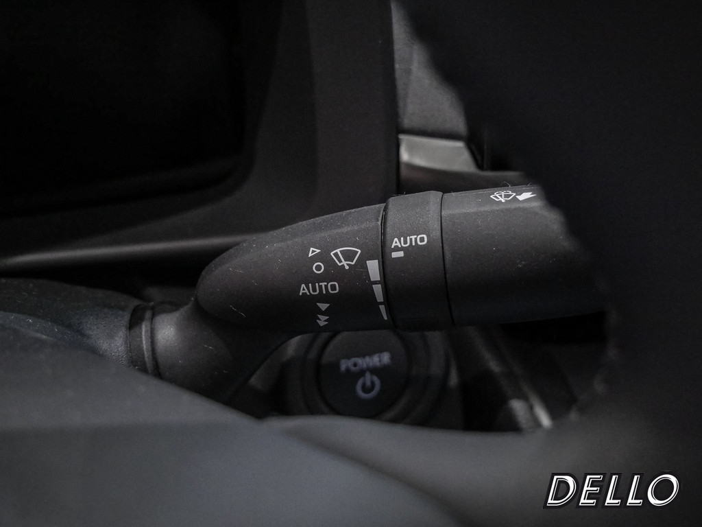 Fahrzeugansicht TOYOTA C-HR Plug-In Hybrid Teamplayer - Bild 20