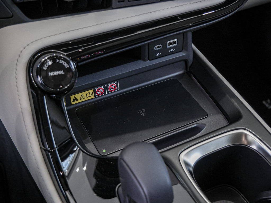 Fahrzeugansicht LEXUS NX 350h Executive - Bild 20