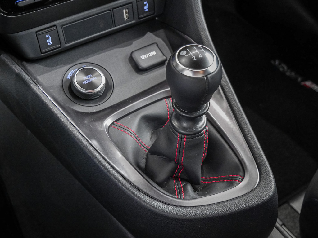 Fahrzeugansicht TOYOTA Yaris 1.6 GR Performance - Bild 14