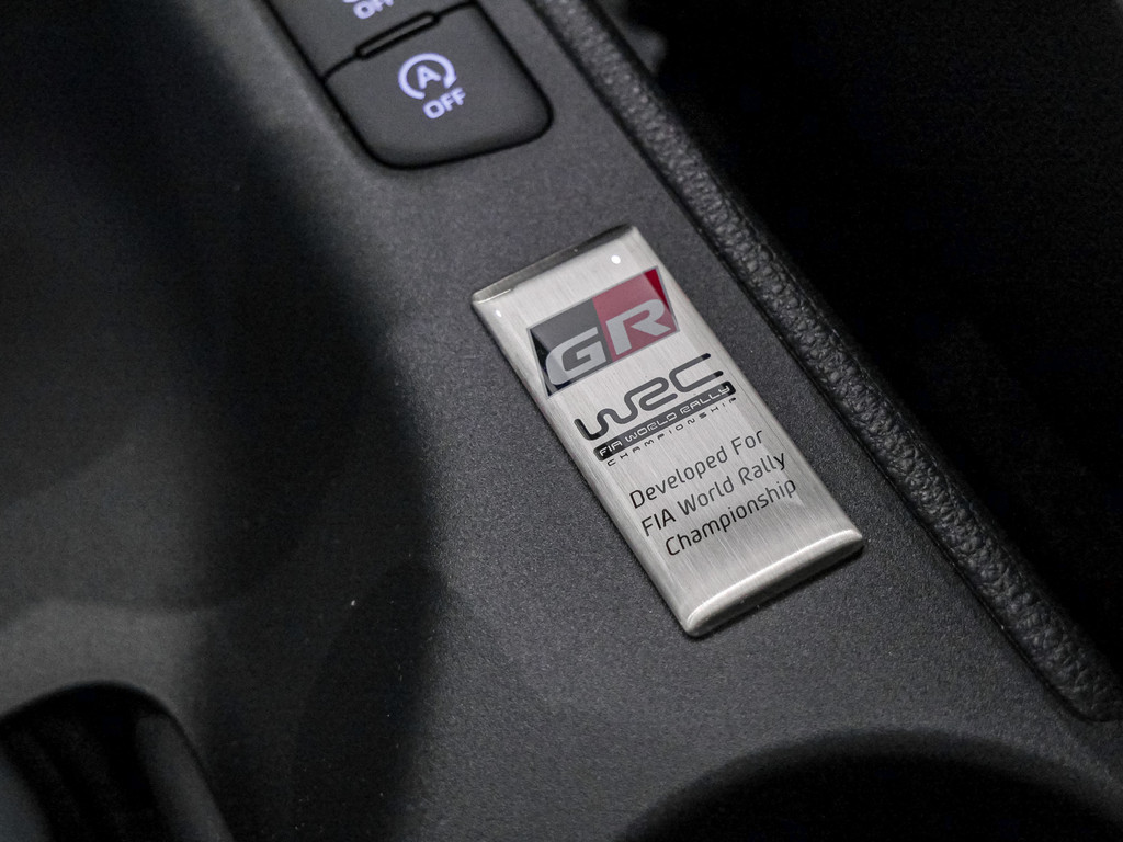 Fahrzeugansicht TOYOTA Yaris 1.6 GR Performance - Bild 16