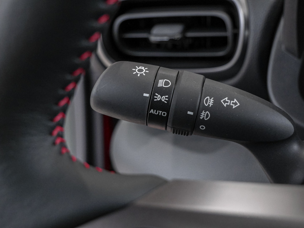 Fahrzeugansicht TOYOTA Yaris 1.6 GR Performance - Bild 19