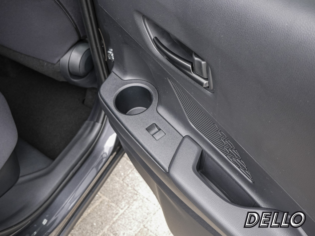 Fahrzeugansicht TOYOTA C-HR 1.8 Hybrid Team D - Bild 6