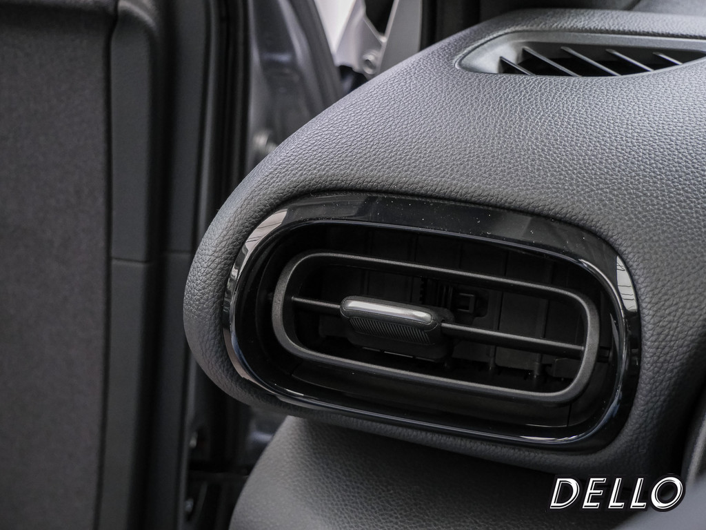 Fahrzeugansicht TOYOTA Yaris Cross Hybrid Teamplayer - Bild 30