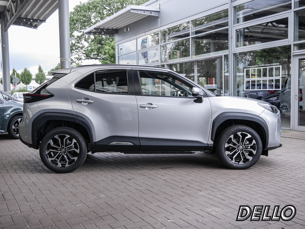 Fahrzeugansicht TOYOTA Yaris Cross Hybrid Teamplayer - Bild 34