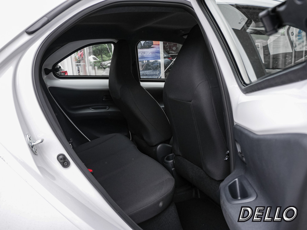 Fahrzeugansicht TOYOTA Aygo X 1.0 Play - Bild 4