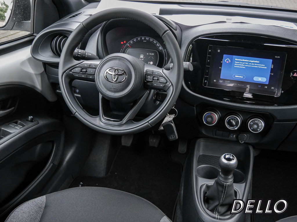 Fahrzeugansicht TOYOTA Aygo X 1.0 Play - Bild 6
