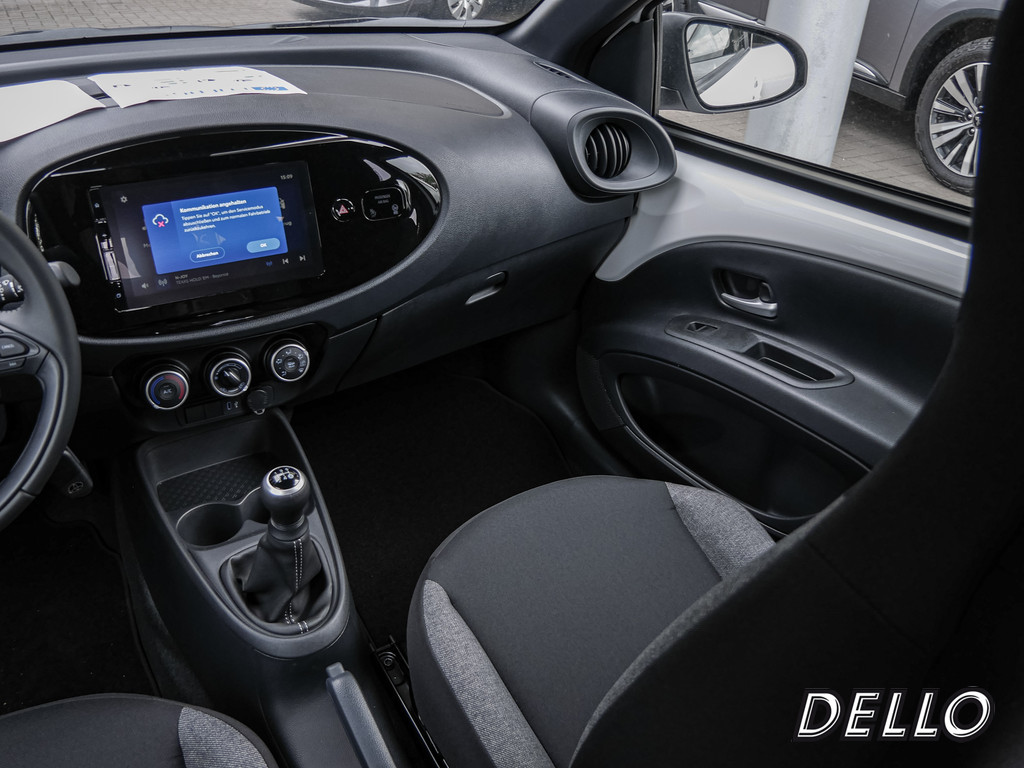 Fahrzeugansicht TOYOTA Aygo X 1.0 Play - Bild 7