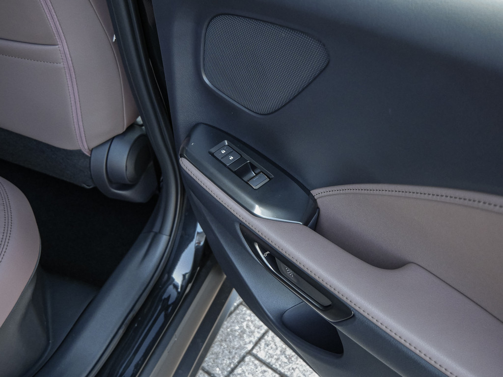 Fahrzeugansicht LEXUS LBX Elegant - Bild 2