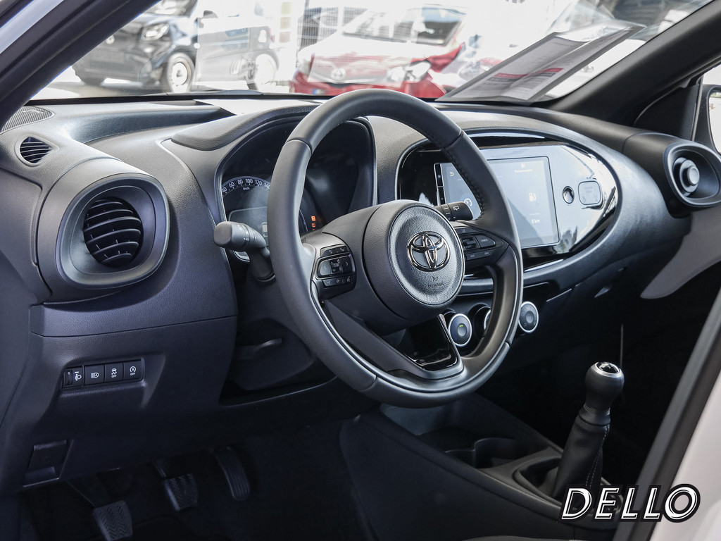 Fahrzeugansicht TOYOTA Aygo X 1.0 Play - Bild 30