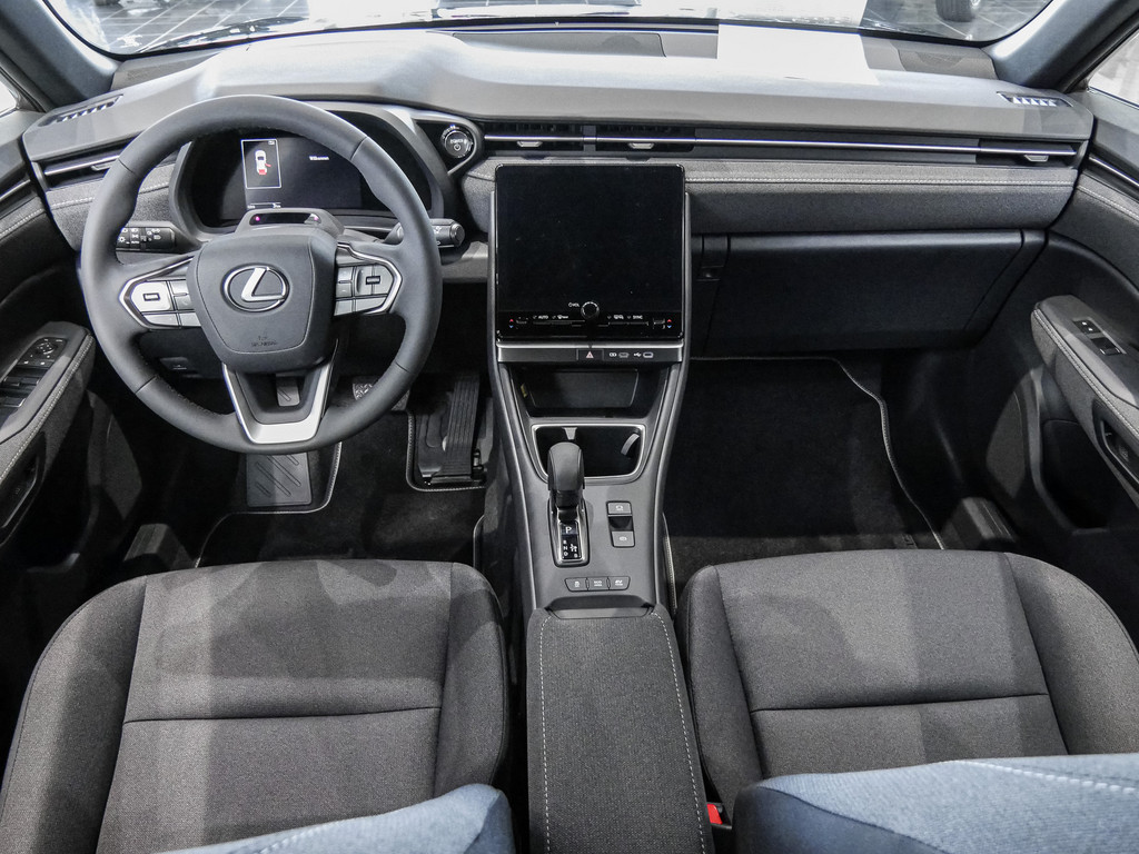 Fahrzeugansicht LEXUS LBX Base Komfort - Bild 3