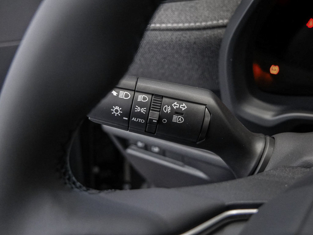 Fahrzeugansicht LEXUS LBX Base Komfort - Bild 20