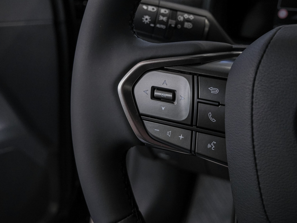 Fahrzeugansicht LEXUS LBX Base Komfort - Bild 22