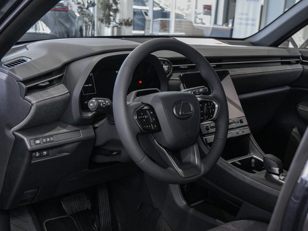 Fahrzeugansicht LEXUS LBX Base Komfort - Bild 26