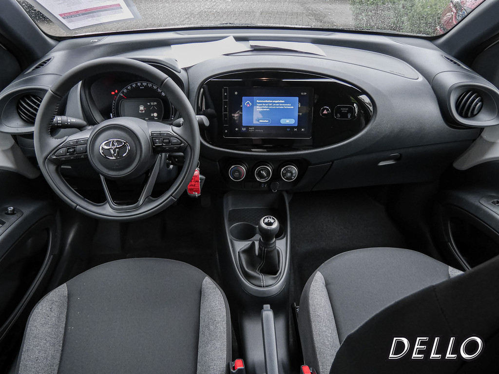Fahrzeugansicht TOYOTA Aygo X 1.0 Play - Bild 4
