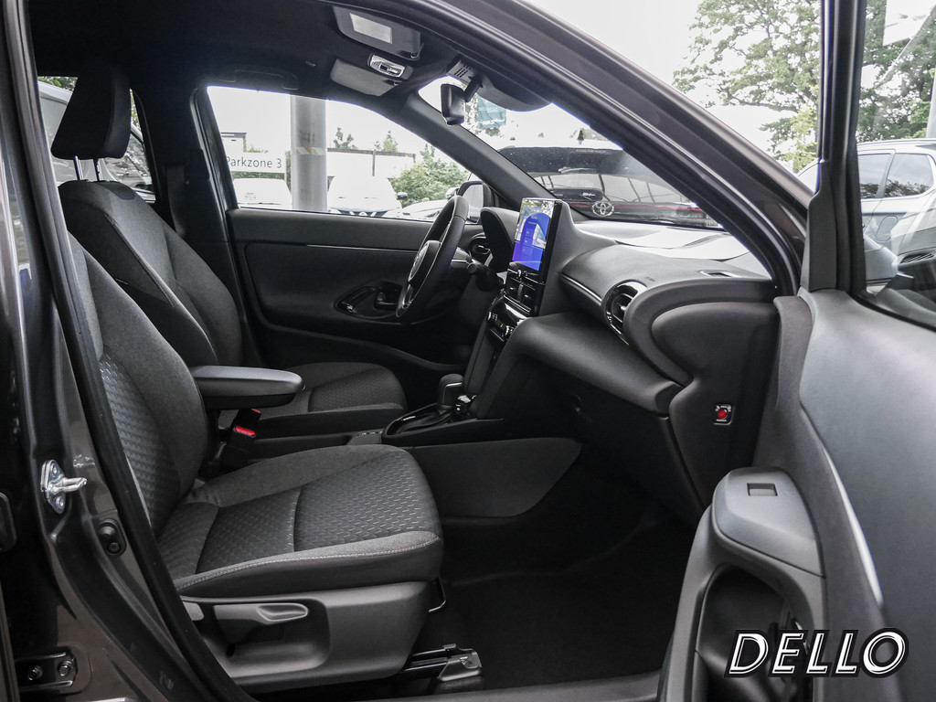 Fahrzeugansicht TOYOTA Yaris Cross Hybrid Teamplayer - Bild 5