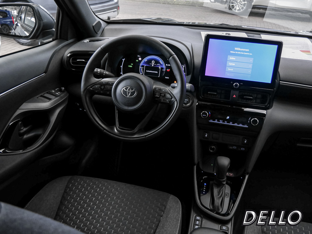 Fahrzeugansicht TOYOTA Yaris Cross Hybrid Teamplayer - Bild 8