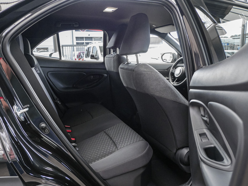 Fahrzeugansicht TOYOTA Yaris Cross 1.5 Hybrid FWD Teamplayer - Bild 7