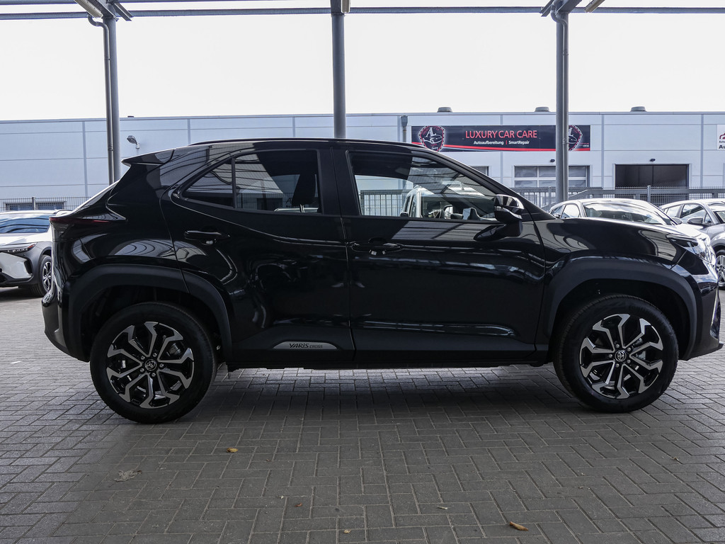 Fahrzeugansicht TOYOTA Yaris Cross 1.5 Hybrid FWD Teamplayer - Bild 34