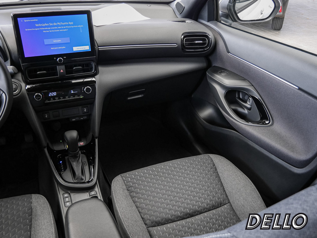 Fahrzeugansicht TOYOTA Yaris Cross 1.5 Hybrid FWD Teamplayer - Bild 11