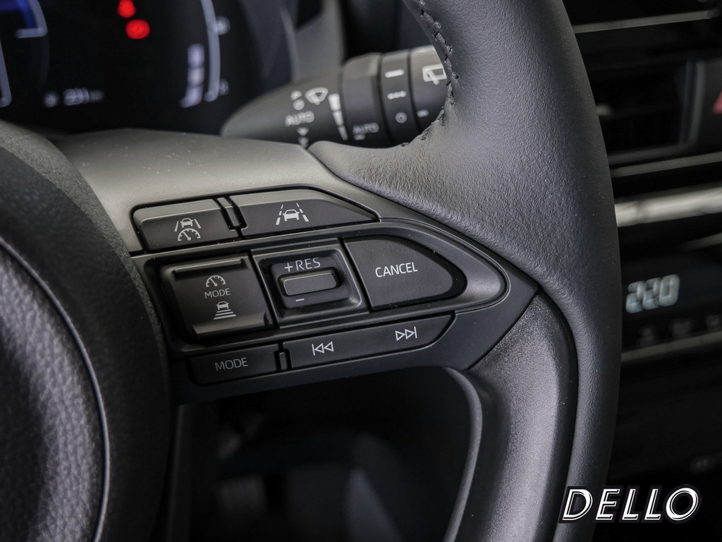 Fahrzeugansicht TOYOTA Yaris Cross 1.5 Hybrid FWD Teamplayer - Bild 31