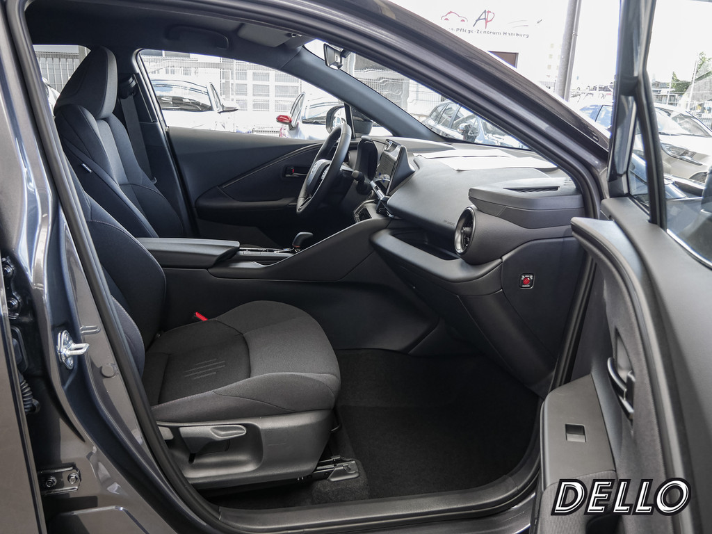 Fahrzeugansicht TOYOTA C-HR 2.0 Plug-In Hybrid FWD Teamplayer - Bild 5