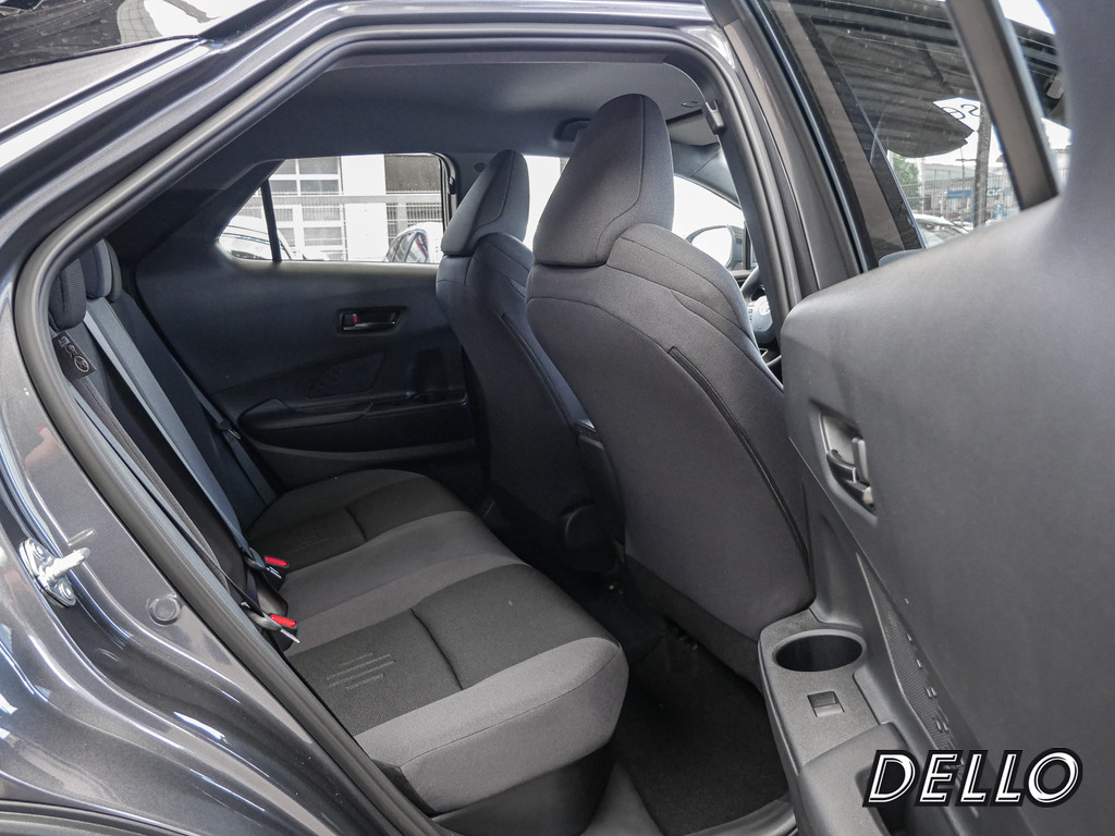 Fahrzeugansicht TOYOTA C-HR 2.0 Plug-In Hybrid FWD Teamplayer - Bild 6