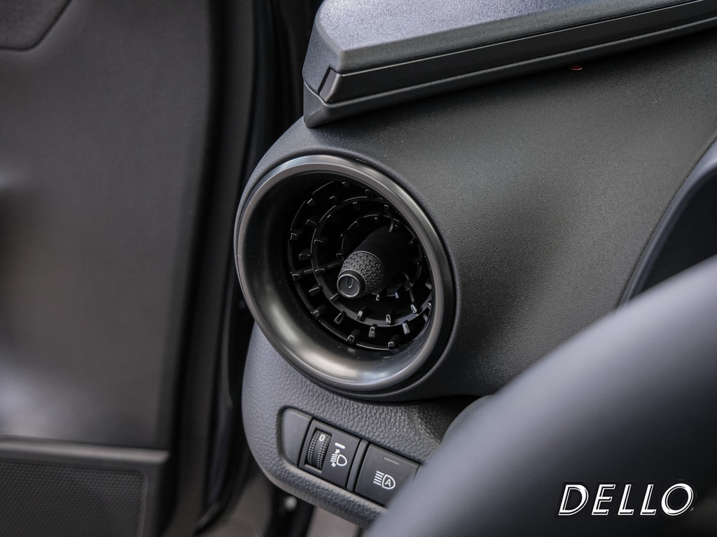 Fahrzeugansicht TOYOTA C-HR 2.0 Plug-In Hybrid FWD Teamplayer - Bild 31