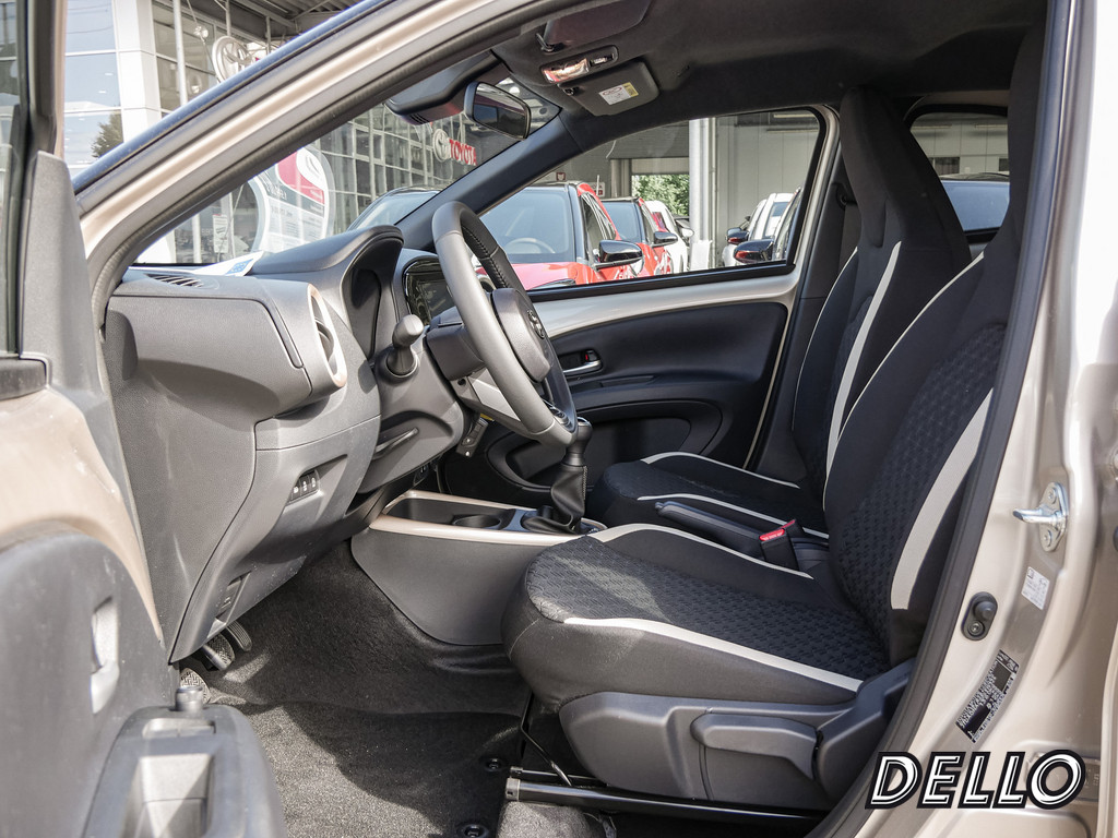 Fahrzeugansicht TOYOTA Aygo X 1.0 Teamplayer - Bild 2