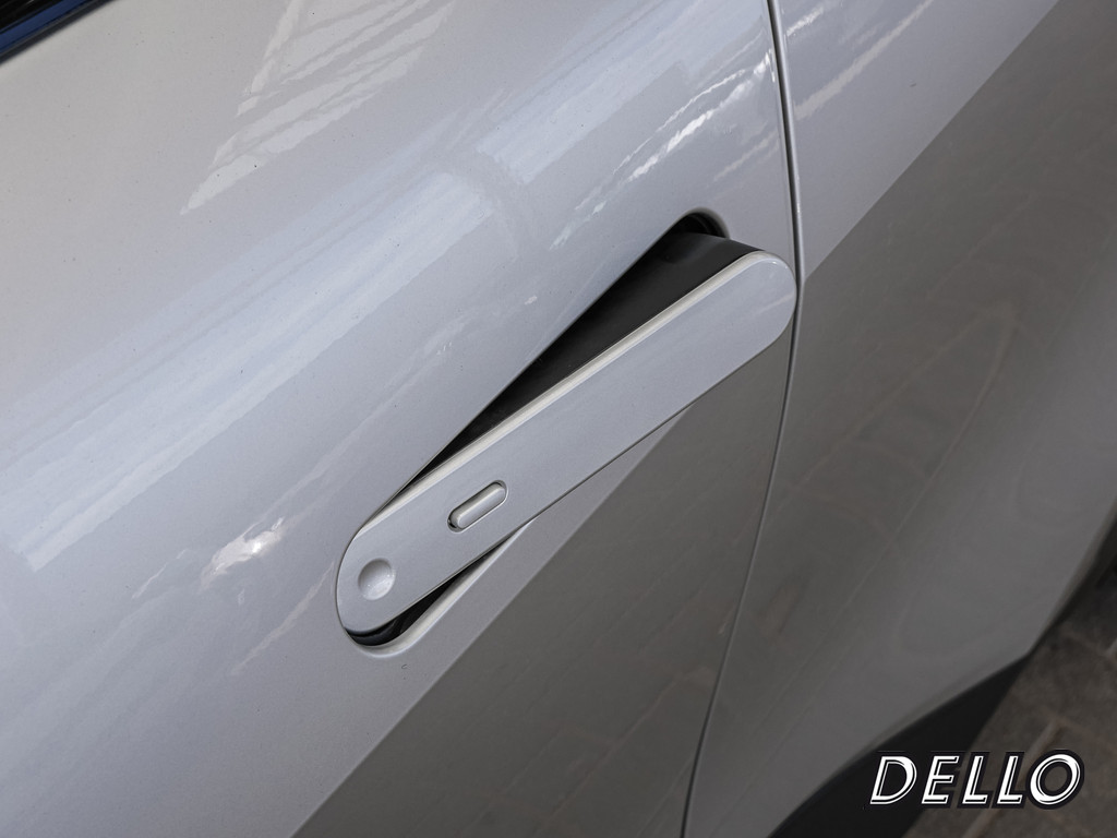 Fahrzeugansicht TOYOTA C-HR Plug-In Hybrid Teamplayer - Bild 3