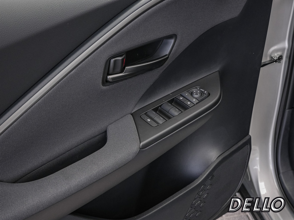 Fahrzeugansicht TOYOTA C-HR Plug-In Hybrid Teamplayer - Bild 36