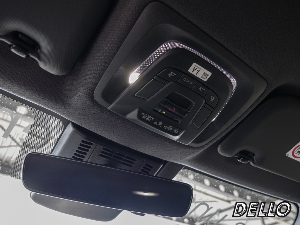 Fahrzeugansicht TOYOTA C-HR 2.0 Plug-In Hybrid FWD Teamplayer - Bild 25