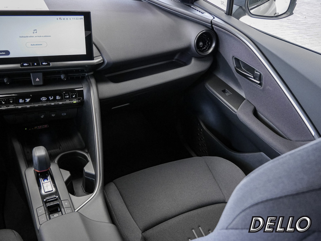 Fahrzeugansicht TOYOTA C-HR 2.0 Plug-In Hybrid FWD Teamplayer - Bild 11