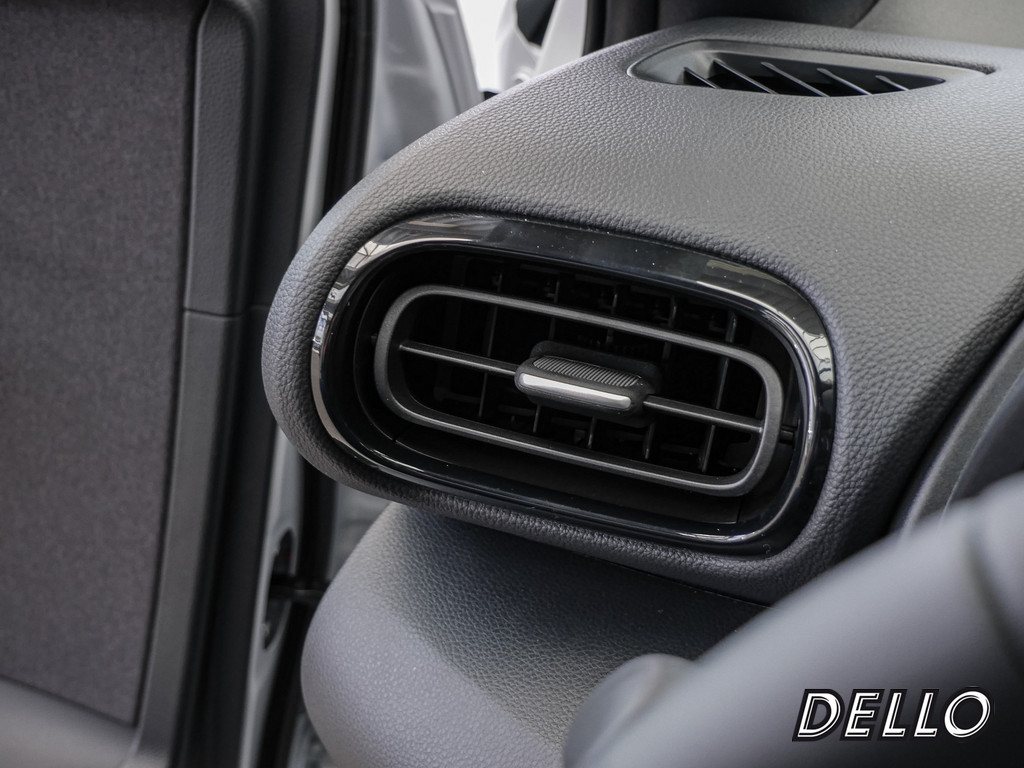 Fahrzeugansicht TOYOTA Yaris Cross 1.5 Hybrid FWD Teamplayer - Bild 33