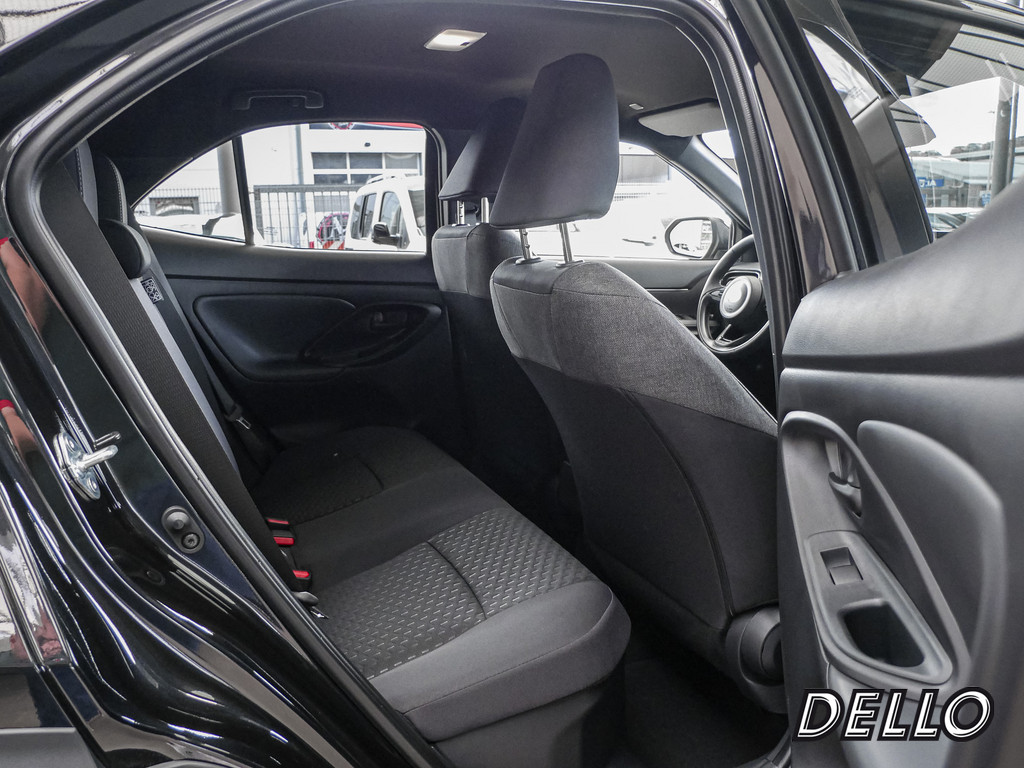 Fahrzeugansicht TOYOTA Yaris Cross 1.5 Hybrid FWD Teamplayer - Bild 7