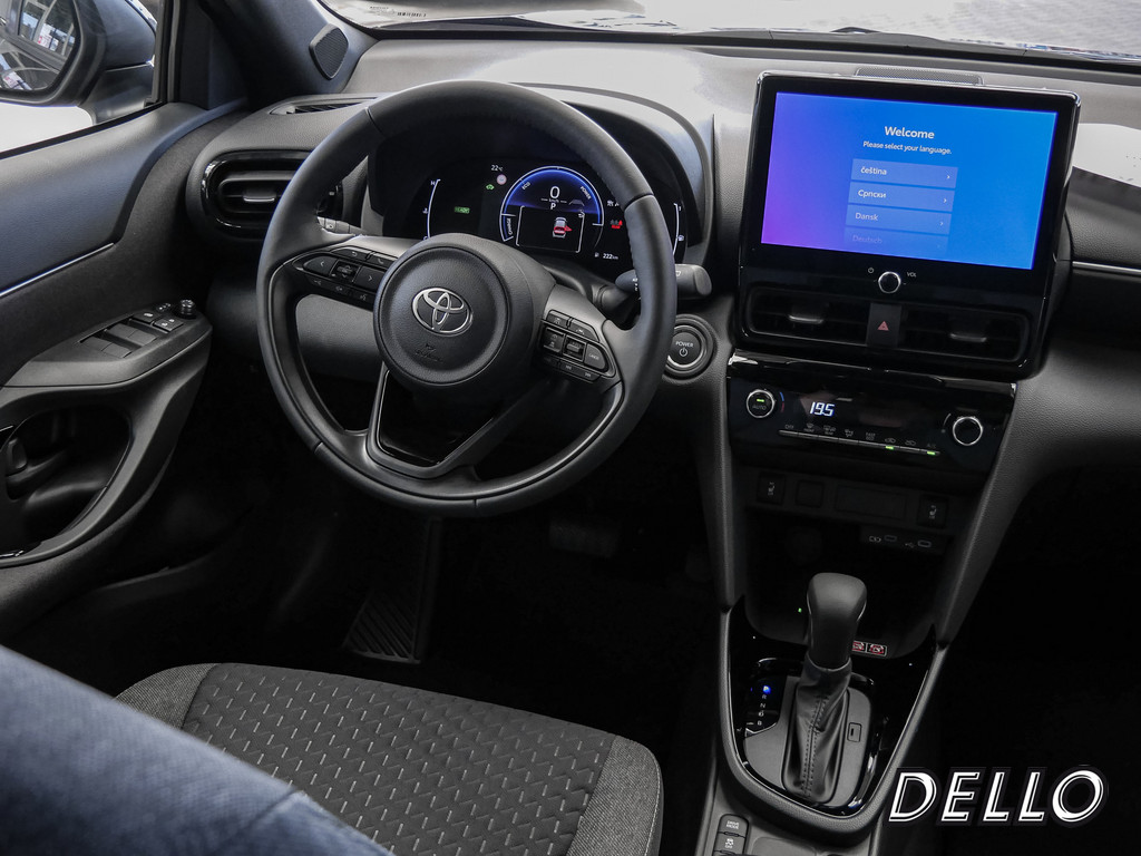 Fahrzeugansicht TOYOTA Yaris Cross 1.5 Hybrid FWD Teamplayer - Bild 10