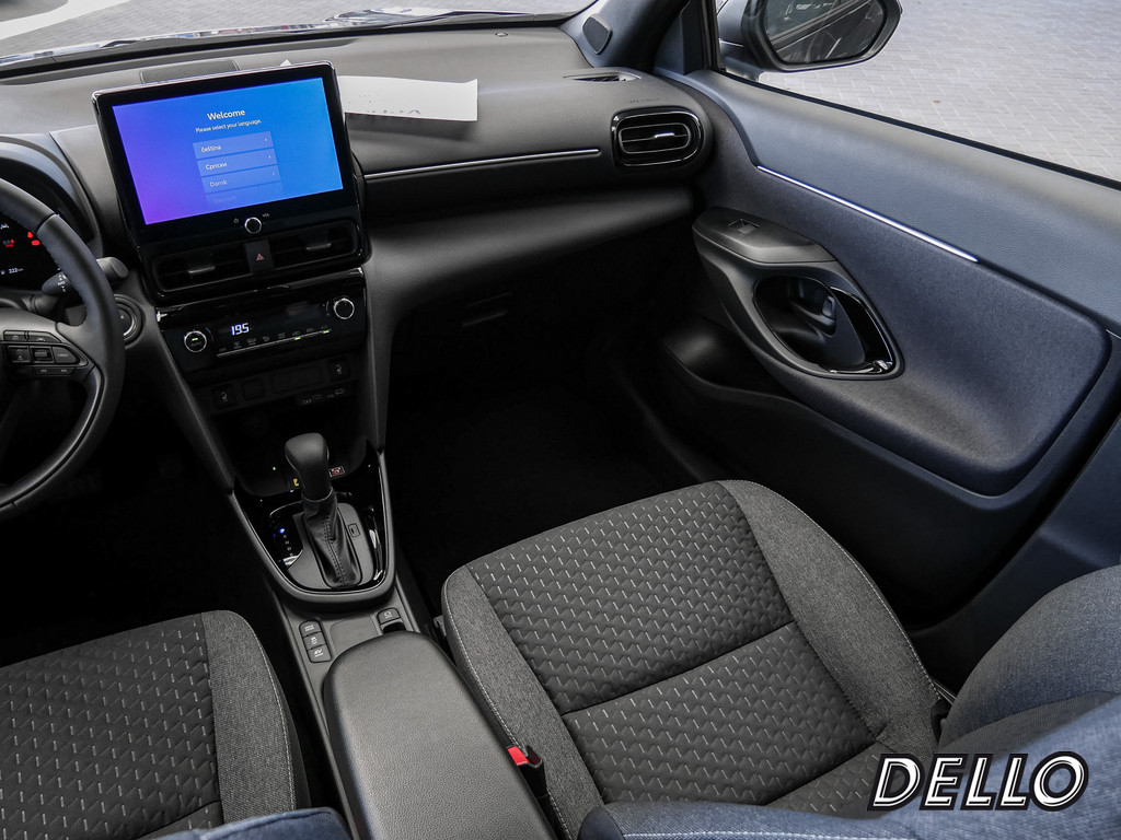 Fahrzeugansicht TOYOTA Yaris Cross 1.5 Hybrid FWD Teamplayer - Bild 11