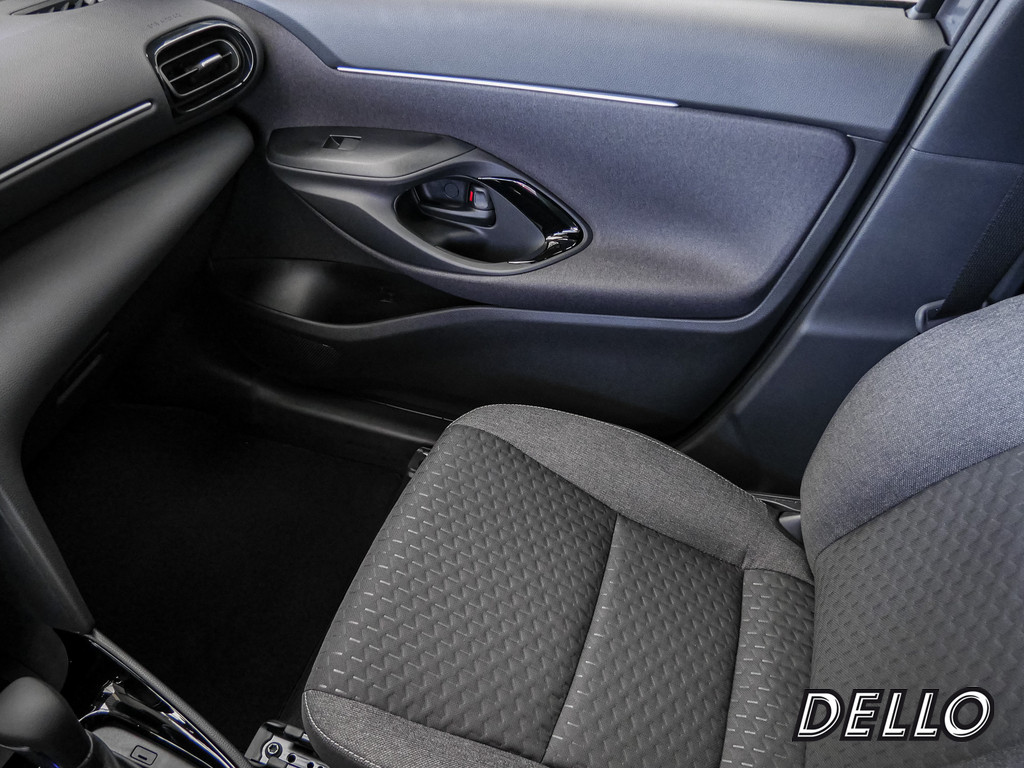 Fahrzeugansicht TOYOTA Yaris Cross 1.5 Hybrid FWD Teamplayer - Bild 25