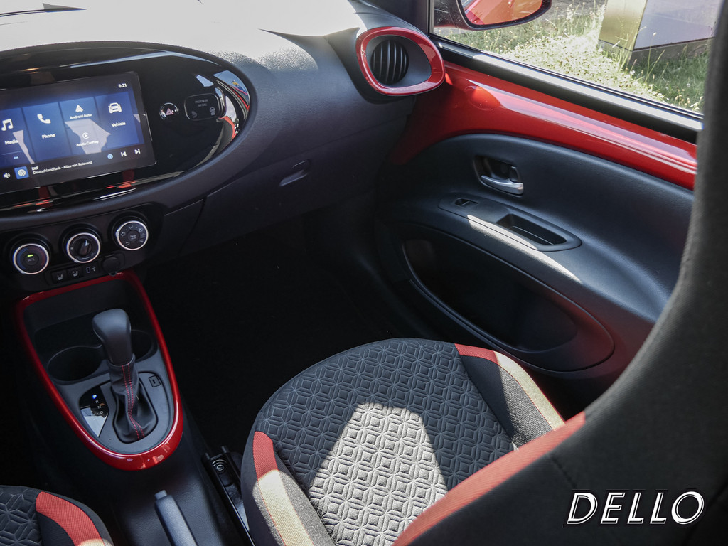 Fahrzeugansicht TOYOTA Aygo X 1.0 Teamplayer - Bild 9