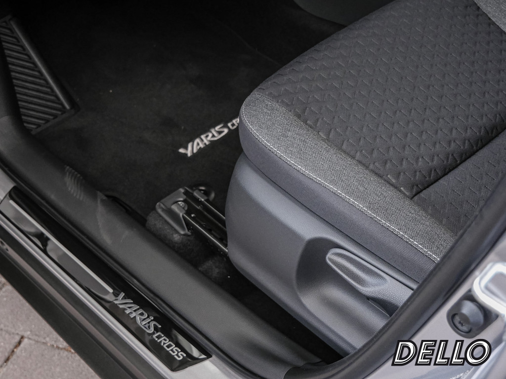 Fahrzeugansicht TOYOTA Yaris Cross 1.5 Hybrid FWD Teamplayer - Bild 32